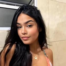 Picture of Larissa Mendez25