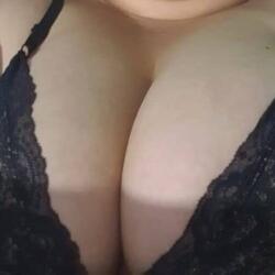 Regiane 77